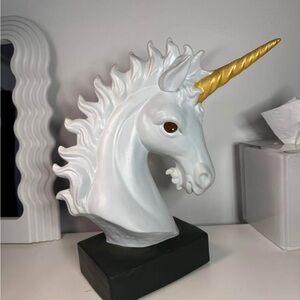 XL 1980s Unicorn Ceramic Bust Statue – vintage White & Gold 12"